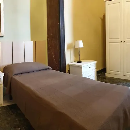 Varcortigia Nocleg ze śniadaniem 4*